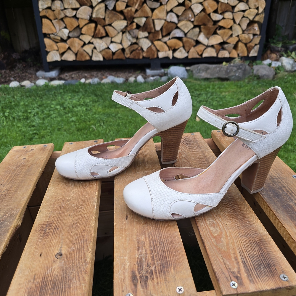 Miz Mooz Cream Cutout Heels